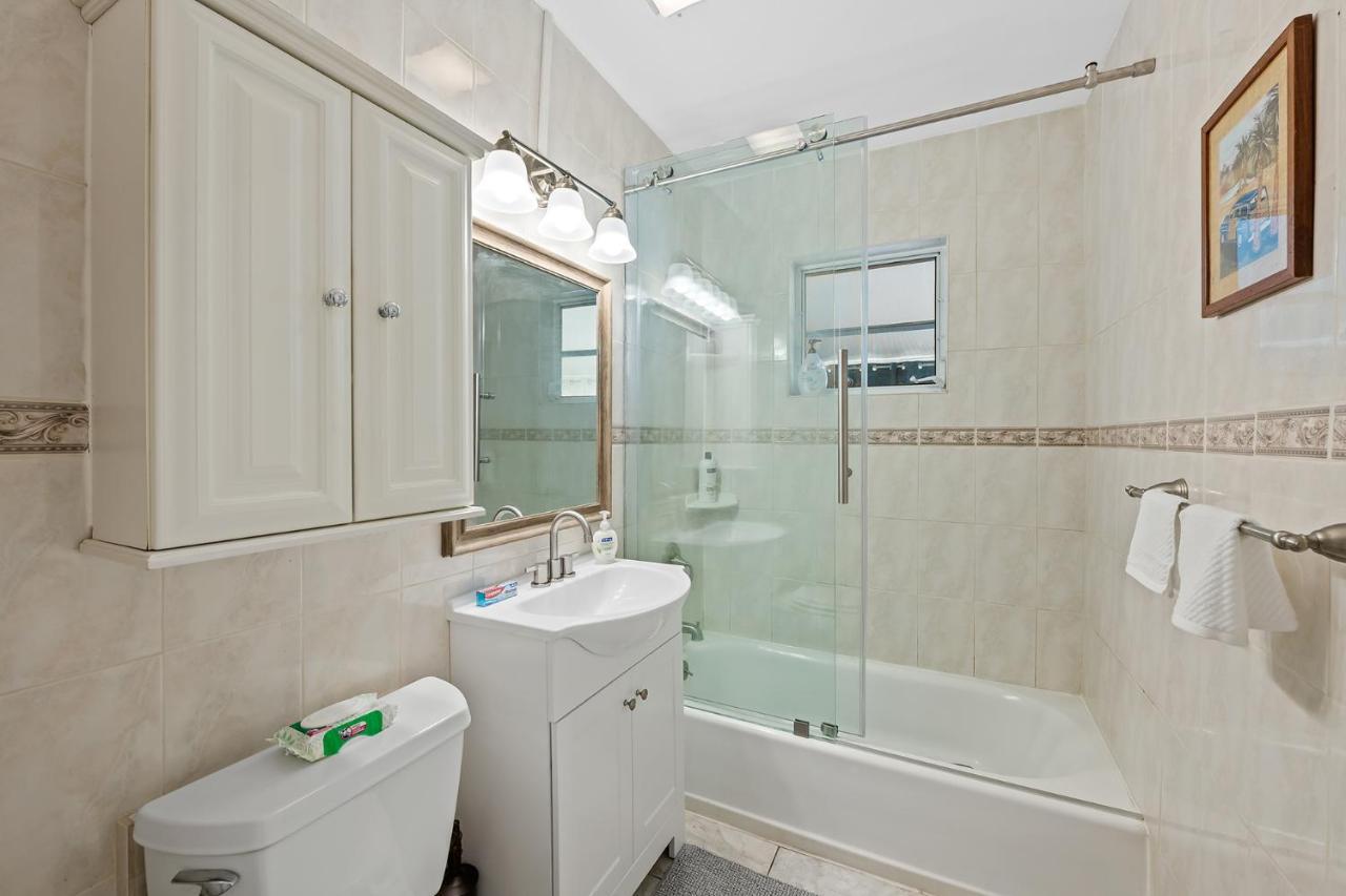 Comfy BNB w/ King Bed + Work/Travel + Beach 8 Min Hallandale Beach Exterior foto