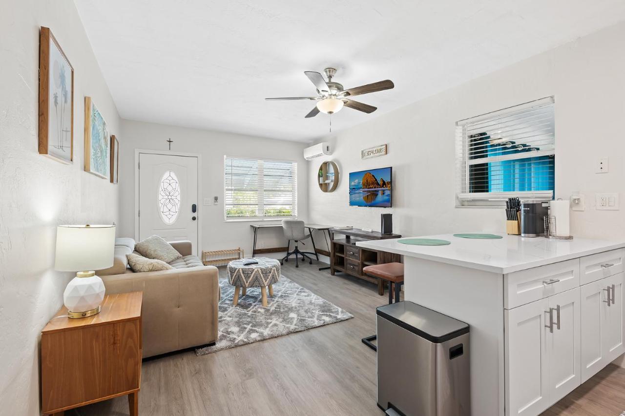 Comfy BNB w/ King Bed + Work/Travel + Beach 8 Min Hallandale Beach Exterior foto